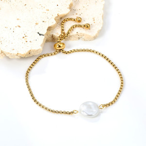 Elegant Adjustable Gold Bracelet with Pearl Accent