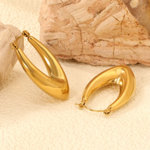 Elegant Gold Teardrop Statement Earrings for Any Occasion