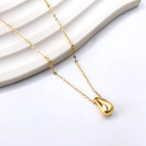 Elegant Gold-Toned Teardrop Pendant Necklace for Every Occasion