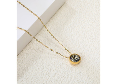 Elegant Gold-Tone Necklace with Sparkling Pendant