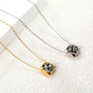 Modern Geometric Gold-Plated Necklace with Sparkling Stone