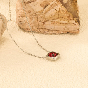 Elegant Red Gem Pendant Necklace - Modern Statement Jewelry