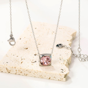 Elegant Pink Stone Necklace - Modern & Versatile Design