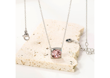 Elegant Pink Stone Necklace - Modern & Versatile Design