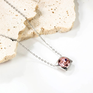 Elegant Pink Stone Necklace - Modern & Versatile Design