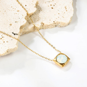 Modern Opalescent Gemstone Necklace - Elegant Fashion Jewelry