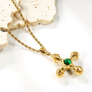 Gold Cross Pendant Necklace - Elegant Fashion Jewelry