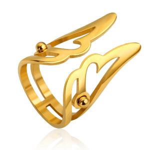 Elegant Gold Decorative Ring - Stylish Statement Jewelry