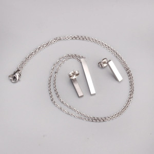 Minimalist Silver Jewelry Set: Necklace & Earrings