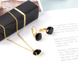 Elegant Black Stone Jewelry Set - Necklace & Earrings