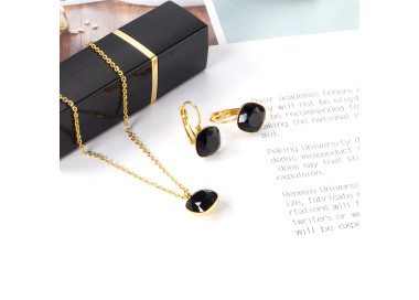 Elegant Black Stone Jewelry Set - Necklace & Earrings